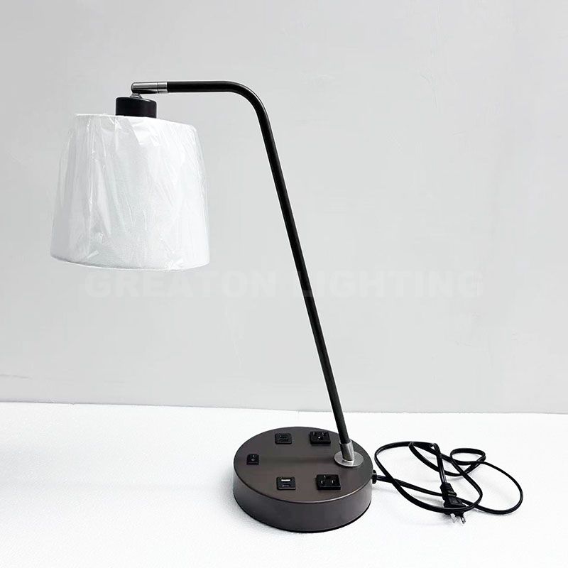 Candlewood hospitality brown table lamp with USB & outlet