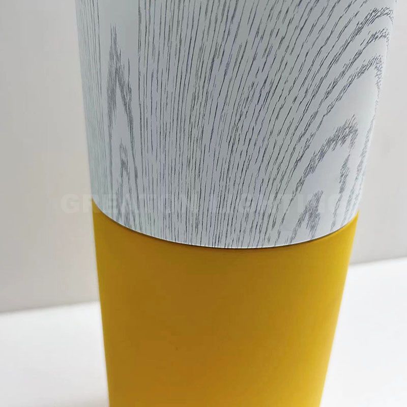 Hospitality Table Lamp with Yellow white spliced wood grain base